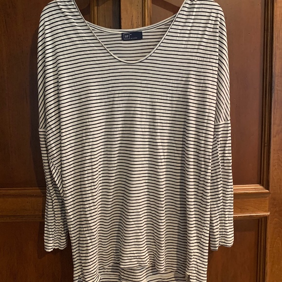 GAP Tops - Gap Long Sleeve Top